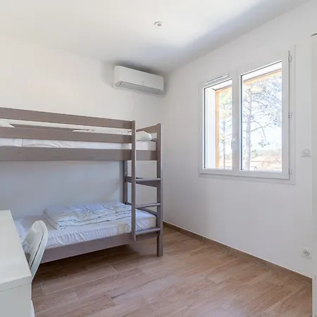 Moderne, Piscine Privative - 8 Pers. - Fr-1-50-209 Hébergement de vacances